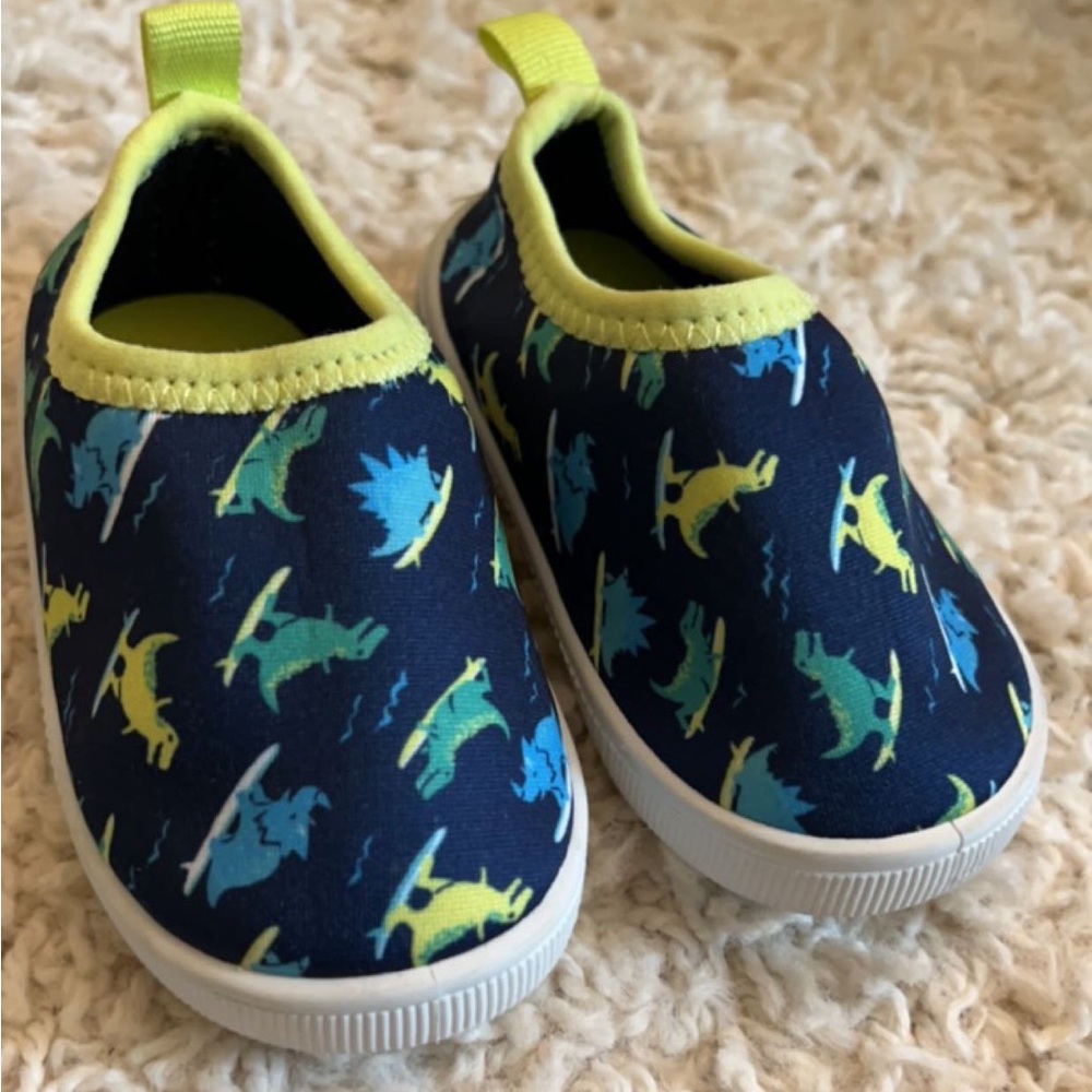 Carters water shoe size 3